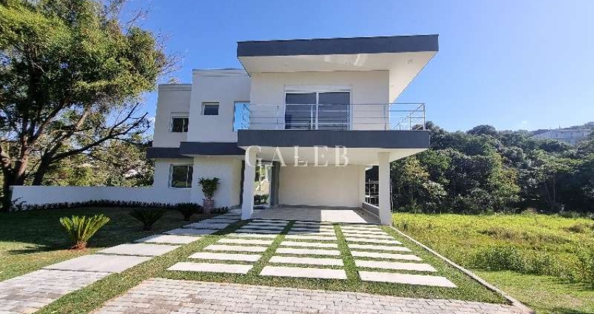 Imperdível: Casa de alto padrão no Condomínio Porto Atibaia, Atibaia-SP - 5 quartos, 5 suítes, 3 salas, 8 banheiros, 4 vagas - 500m².