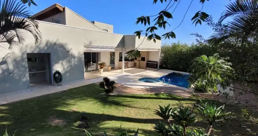 Casa com térrea com área de lazer e piscina a venda no condomínio Serra da Estrela!!!