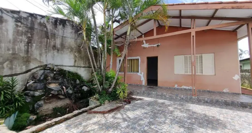 CASA TÉRREA PERTINHO DA AVENIDA PRINCIPAL DO ALVINÓPOLIS