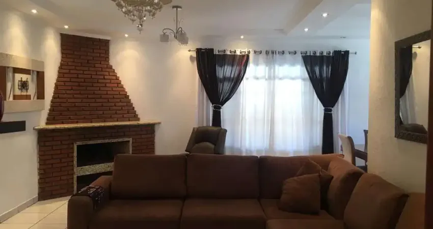 Casa à venda com 3 quartos(1suite), piscina,  edícula