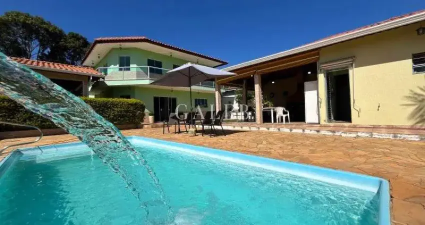 Chácara à venda em atibaia-sp - 3 quartos, 2 suítes, 2 salas, 3 banheiros, 1000m² de área - bairro chácaras fernão dias