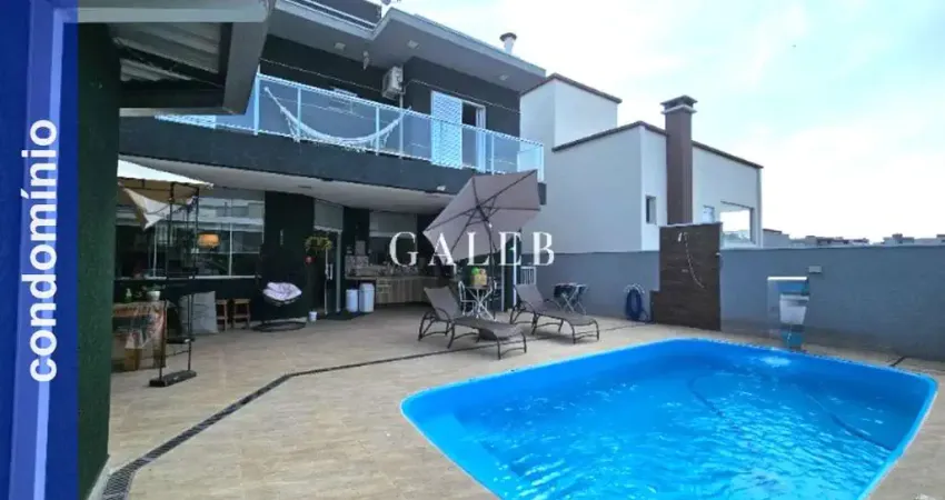 Sobrado á venda com piscina em condomínio na cidade de Atibaia-SP