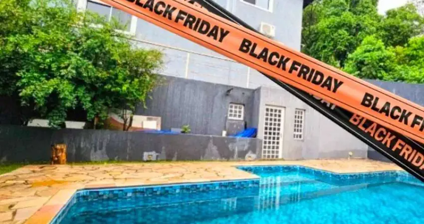 Sobrado diferenciado e muito bonito à venda, 4 quartos (sendo 2 suítes), piscina, terreno de 470m²