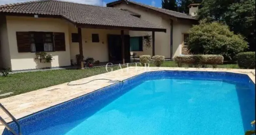 Casa Térrea com 3 quartos, 1 suíte e 3 salas na Vila Esperia ou Giglio em Atibaia-SP! Aproveite essa oportunidade!