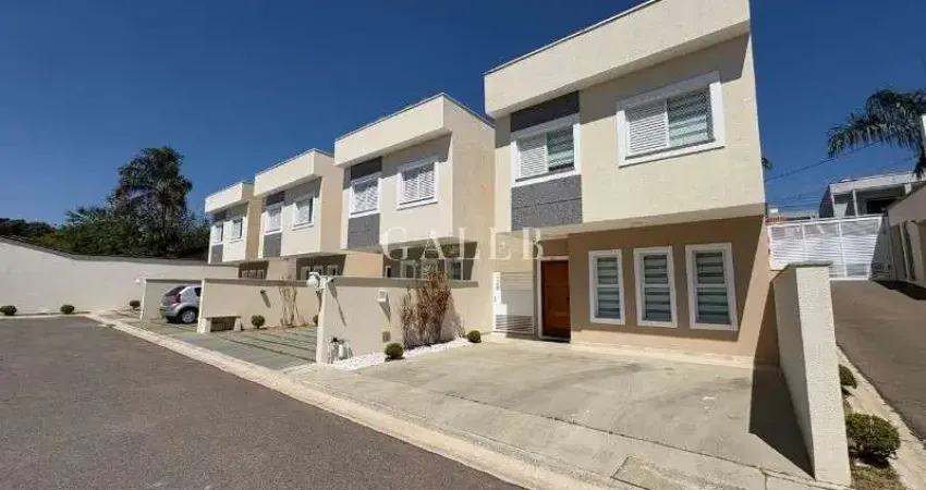 Casa em village a venda em Atibaia-SP, no Jardim dos Pinheiros, 3 quartos, 1 suíte, 2 salas, 3 banheiros, 3 vagas, 120m²!