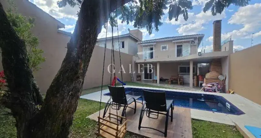 Imponente residência de 3 quartos com suíte e 4 vagas de garagem no jardim dos pinheiros, atibaia-sp - 253m².