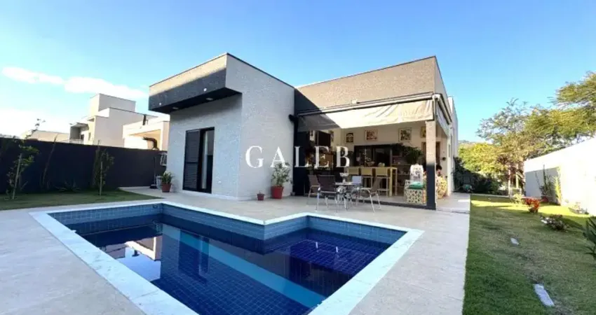 Casa em condomínio em atibaia, mobiliada, piscina, 3 suítes, 2 salas, 4 banheiros, 2 vagas, 402m2 de área total