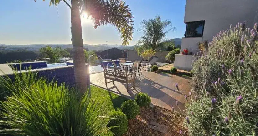 Imponente casa em condomínio à venda em Atibaia-SP, Condomínio Serra da Estrela: 3 quartos, 3 suítes, 2 salas, 5 banheiros, 4 vagas, 219m².