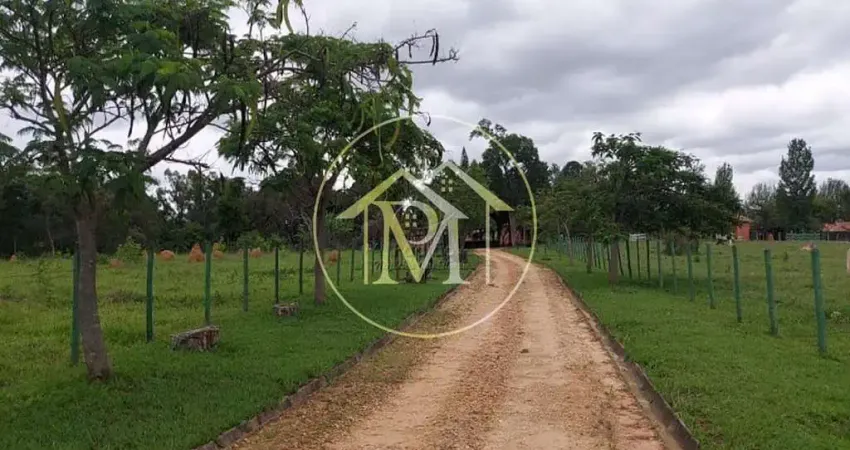 Maravilhoso sitio de 5,5 alquieres localizado em sorocaba/sp a venda por 3.800.000,00