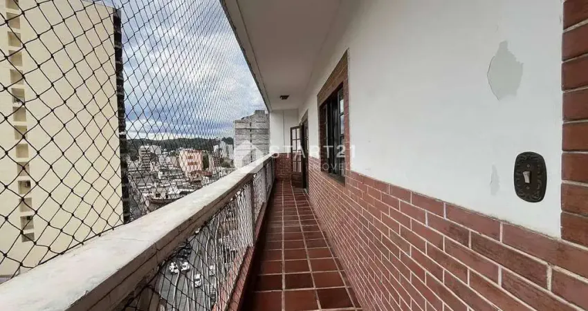 Apartamento de frente com 3 quartos à venda no centro em barra mansa, rj