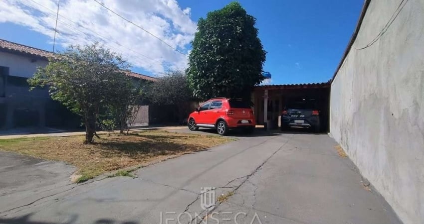 Casa com 4 quartos à venda na Rua Valdomiro Iacino, 157, Setor Centro Oeste, Goiânia
