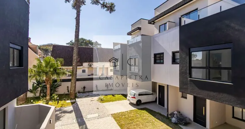 Sobrados Triplex no Bairro Cajuru Internos e Externos 3 quartos com terraço 136m2