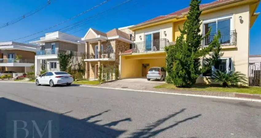 Casa em condomínio fechado, com 4 suítes, 367 m² privativos por R$ 2.500.000 - São Braz - Curitiba/PR