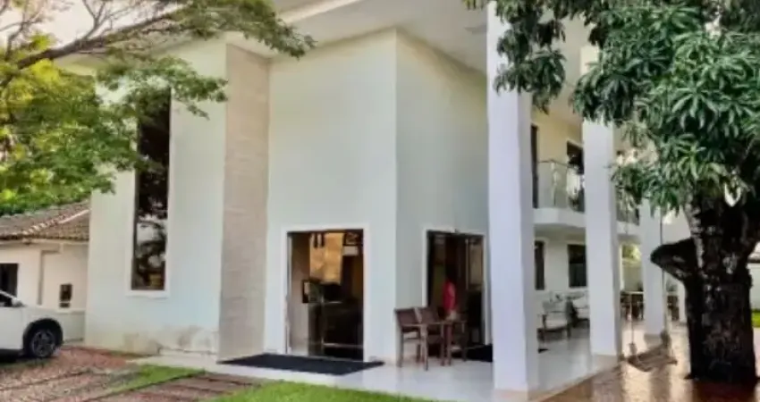 Excelente oportunidade -  casa 5/4 no condomínio Maanain