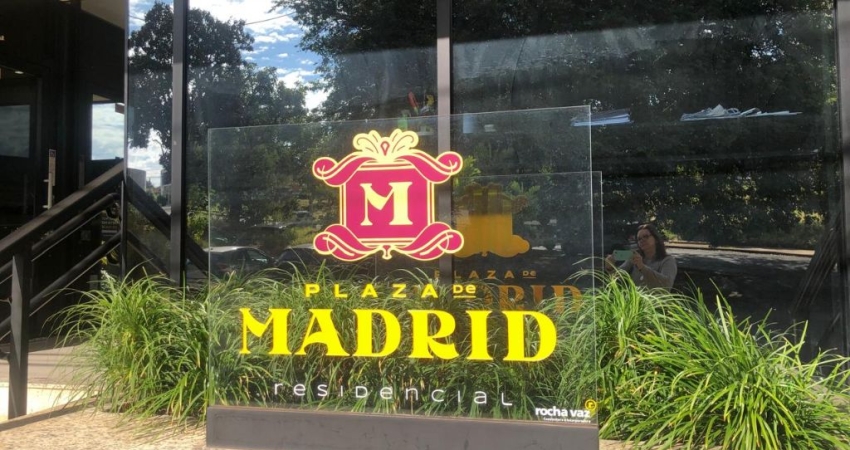 Apartamento com 3 quartos para alugar na Rua Aviador Marques de Pinedo, 15-20, Vila Aviação, Bauru