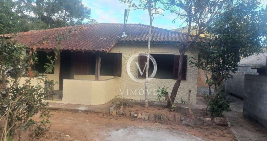 Casa com 4 dormitórios à venda, 150 m² por R$ 450.000,00 - Varginha - Nova Friburgo/RJ