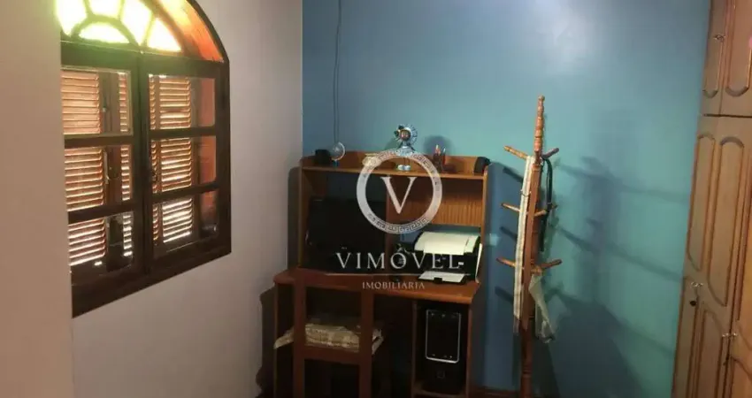 Casa com 3 dormitórios à venda, 240 m² por R$ 900.000 - Chácara Paraíso - Nova Friburgo/RJ