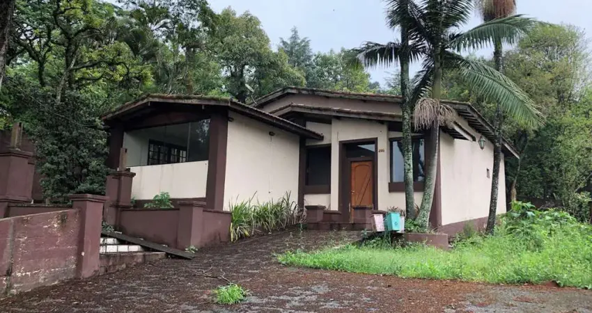 Casa comercial com 7 salas à venda na Avenida Dona Cherubina Viana, 153, Vila Santo Antônio, Cotia