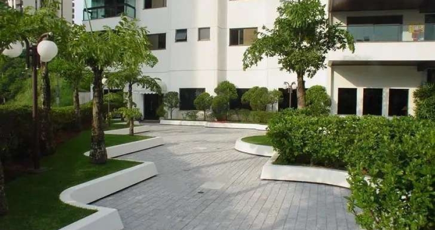 Apartamento tipo para venda com 3 quartos, sendo 3 suítes, 243m²