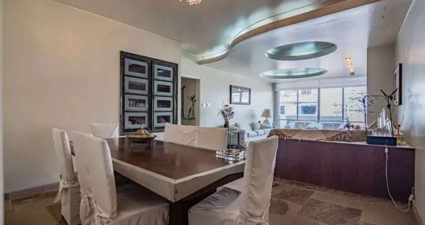 Apartamento tipo para venda com 3 quartos, sendo 1 suíte, 178m²