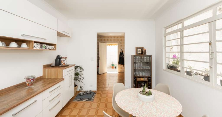 Sobrado para venda com 3 quartos, sendo 1 suíte, 197m²