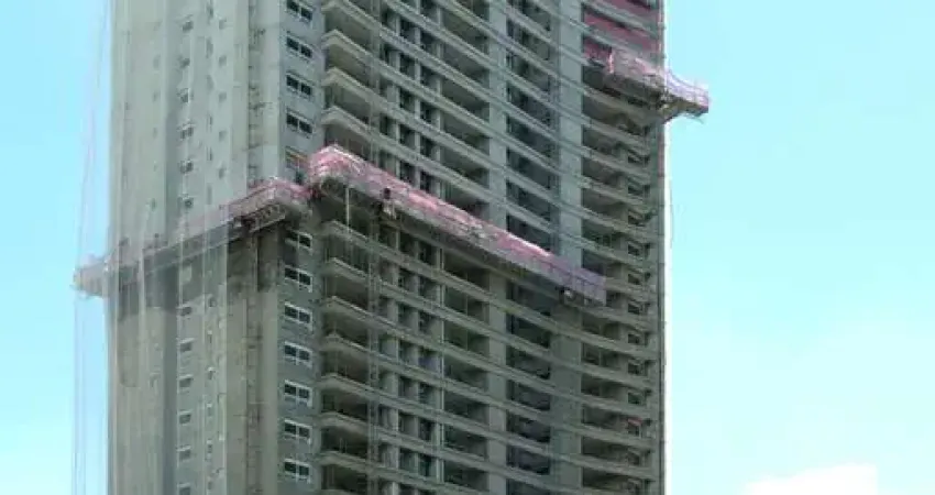Apartamento tipo para venda com 2 quartos, sendo 2 suítes, 79m²