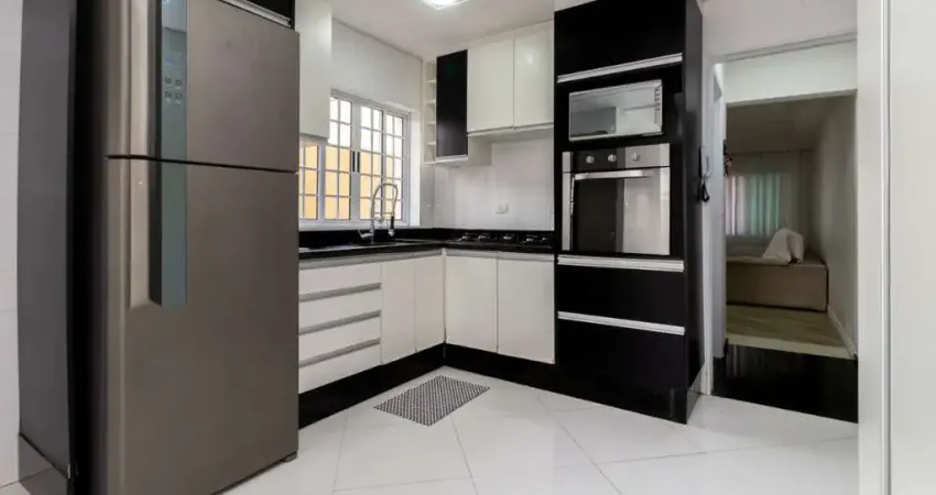 Casa tipo para venda com 3 quartos, sendo 1 suíte, 330m²