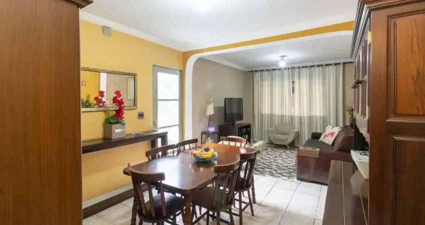 Sobrado para venda com 3 quartos, sendo 1 suíte, 338m²