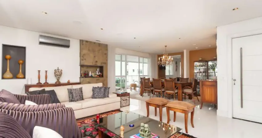 Apartamento tipo para venda com 3 quartos, sendo 3 suítes, 260m²