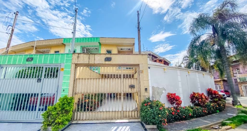 Sobrado para venda com 3 quartos, sendo 2 suítes, 117m²