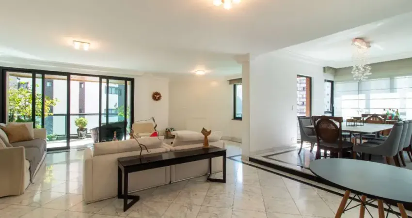 Apartamento tipo para venda com 4 quartos, sendo 4 suítes, 300m²