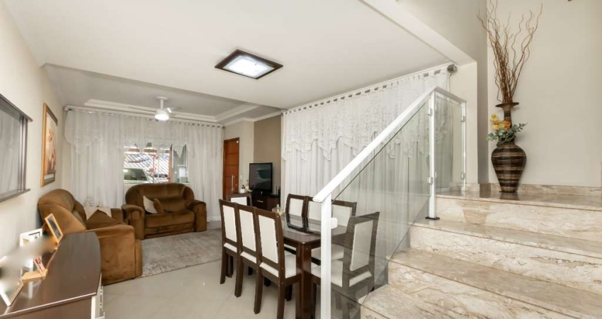 Sobrado para venda com 4 quartos, sendo 1 suíte, 181m²