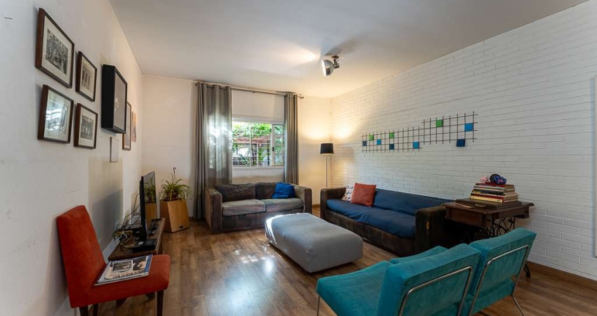 Sobrado para venda com 3 quartos, sendo 1 suíte, 198m²