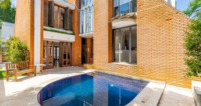 Casa para venda em Alto de Pinheiros com 4 quartos, sendo 4 suítes , 376m²