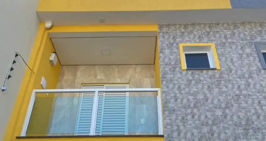 Lindo sobrado de 140m² com 03 dorms sendo 01 suíte e 02 vagas - camilópolis - santo andré.