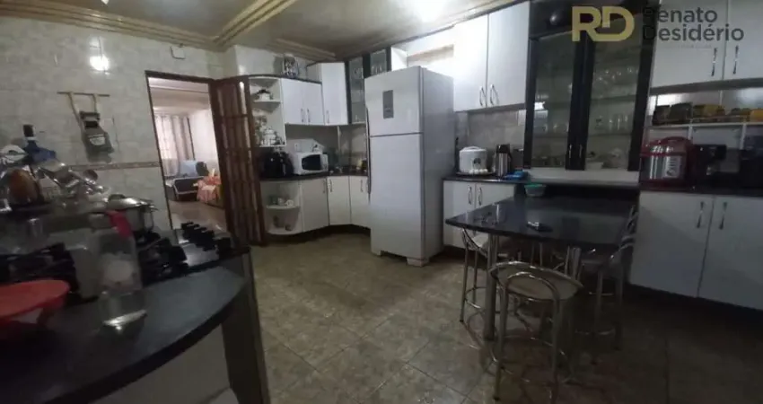 Casa geminada em 2 pavimentos a venda no bairro Boa Vista