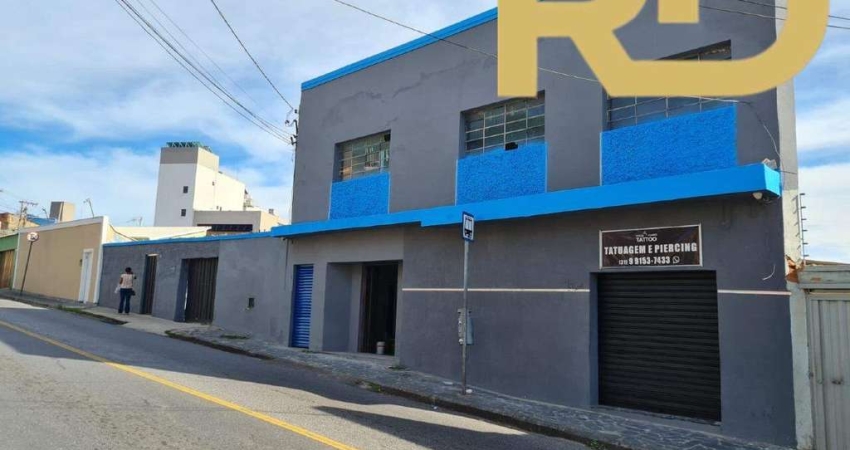 Casa com 3 dormitórios à venda, 460 m² por R$ 980.000,00 - Pompéia - Belo Horizonte/MG