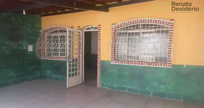 Lote de 360m² no bairro Vera Cruz, com casa de 03 quartos e uma edícula