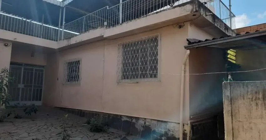 Casa com 3 quartos à venda na Esplanada, Belo Horizonte 