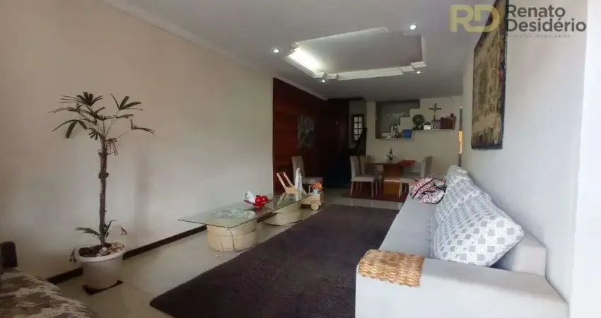 CASA 4 QUARTOS COM PISCINA E VARANDA