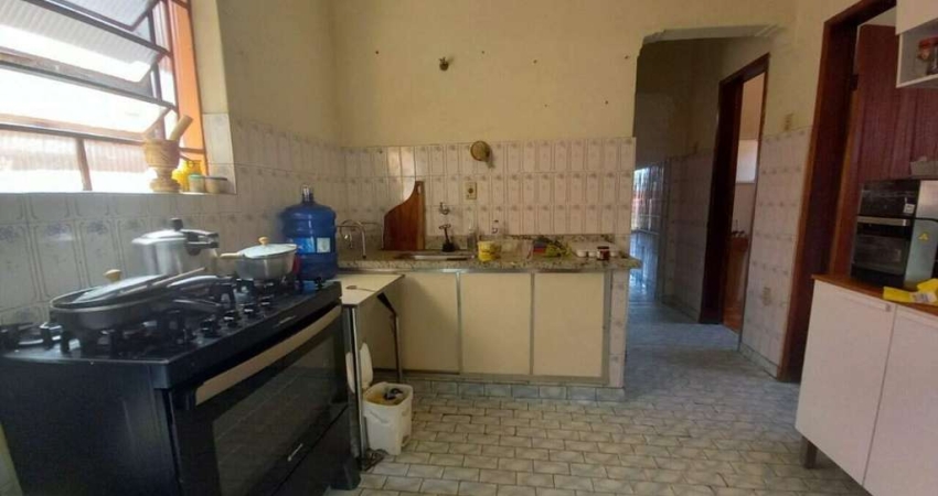 Casa de 4 quartos à venda no Esplanada