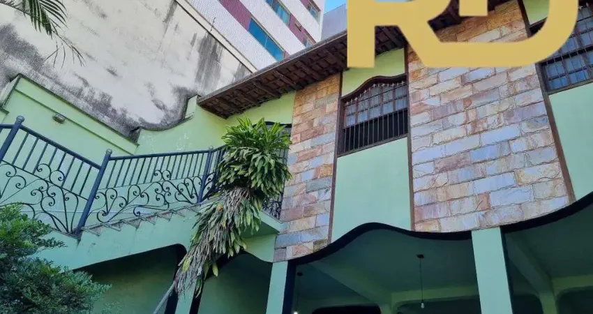 Casa com 4 quartos, piscina e área de lazer a venda no Bairro Sagrada Família