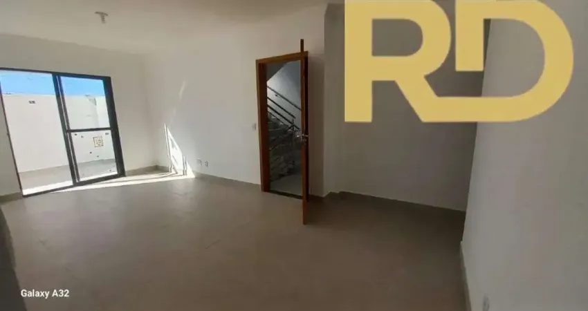 Área privativa 03 quartos, suíte, elevador, 2 vagas no bairro Sagrada Família