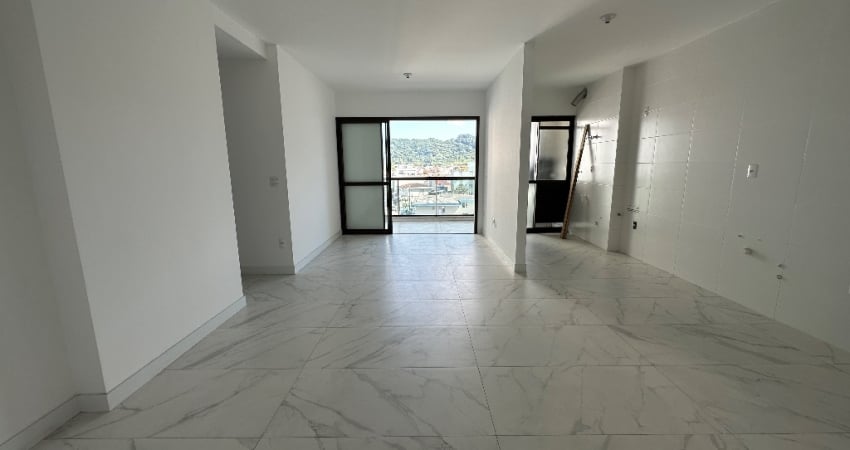 Apartamento com 3 quartos à venda na Rua Antônio Scherer, Kobrasol, São José