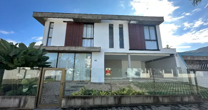 Casa com 3 quartos à venda na Rua do Babaçú, Itacorubi, Florianópolis