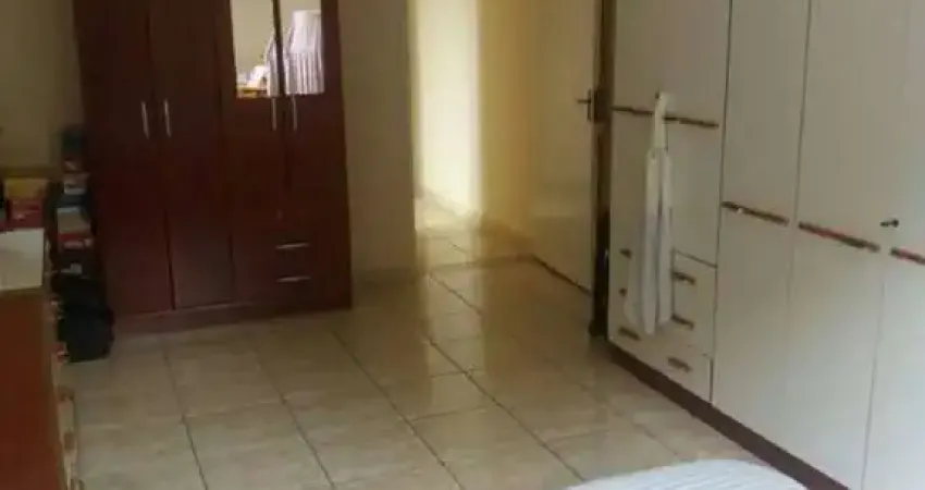 Sobrado para Venda em São José dos Campos, Jardim Satélite, 5 dormitórios, 1 suíte, 3 banheiros, 3 vagas