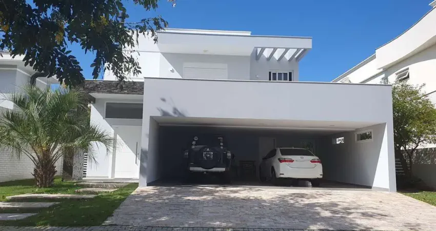 Casa de 3 quartos em condomínio fechado, localizada no Rio Tavares - Florianópolis/SC