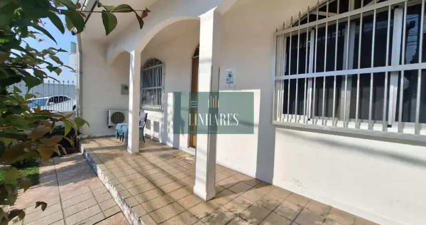 Casa com 3 quartos à venda na Rua Santo Antônio, Barreiros, São José