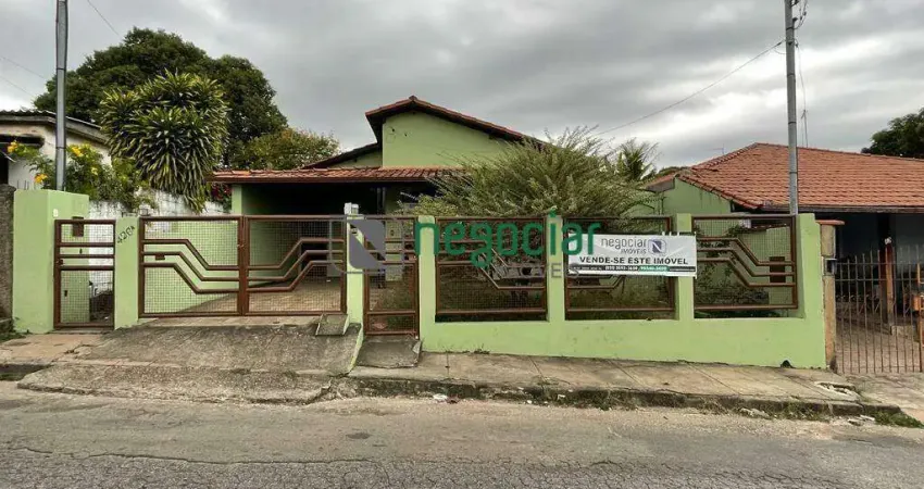 Casa com quintal - 3 quartos 1 vaga - Betim Industrial - Betim MG