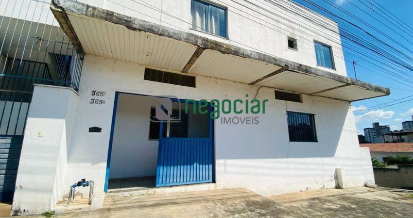 Casa com 2 quartos para alugar na Avenida Manoel Alves Severo, Bom Retiro, Betim